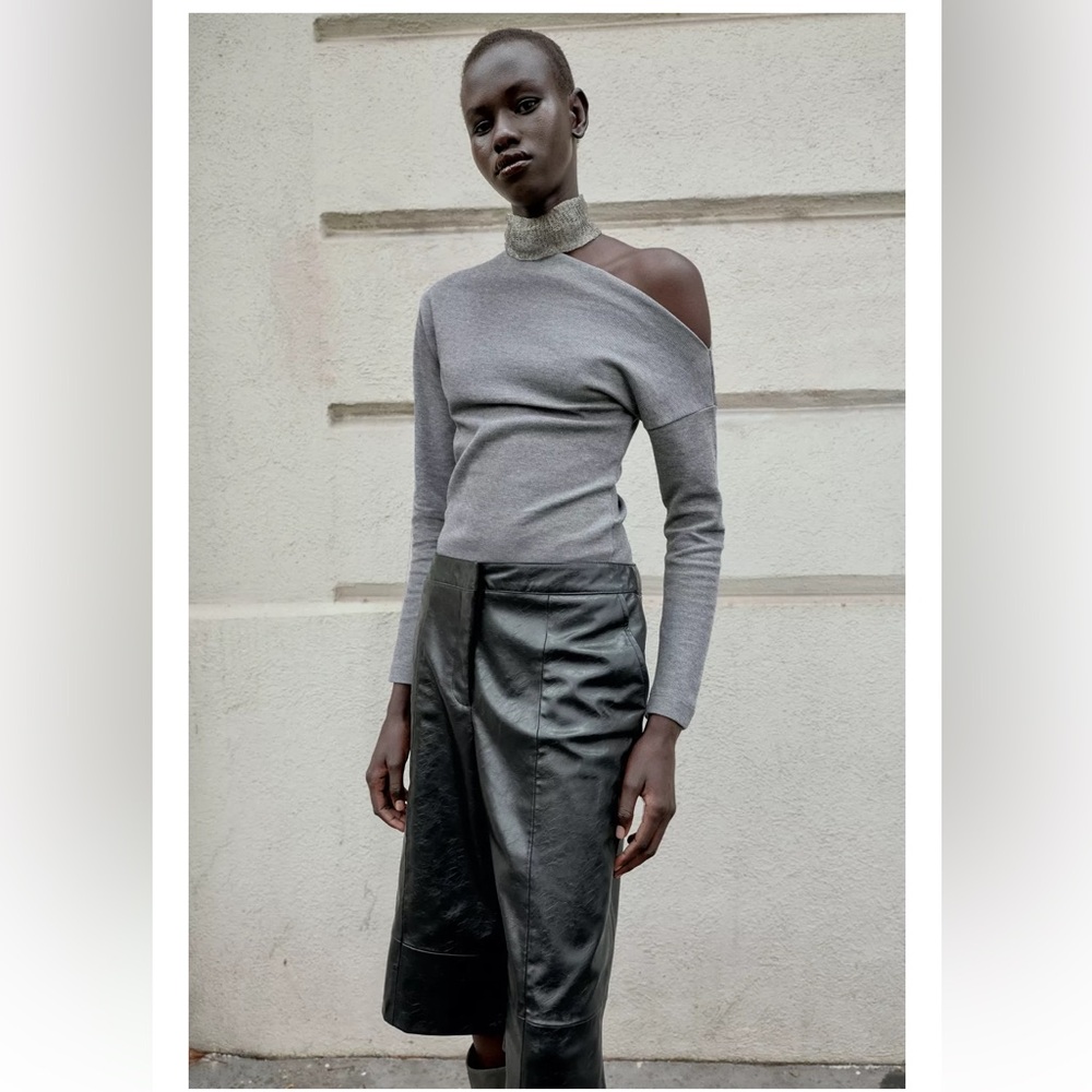 NWT ZARA Asymmetric Gray Soft Off Shoulder Top - Medium - Picture 4 of 12